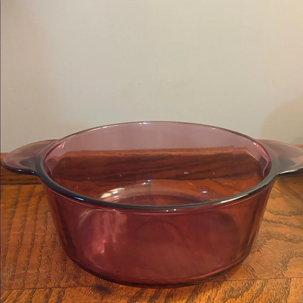 Vintage Pyrex / Corning Amethyst Purple Glass Casserole Bowl w/ Lid #1148 MCM